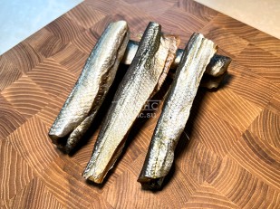 Арахис в глазури: Корюшка вяленая (тушка)