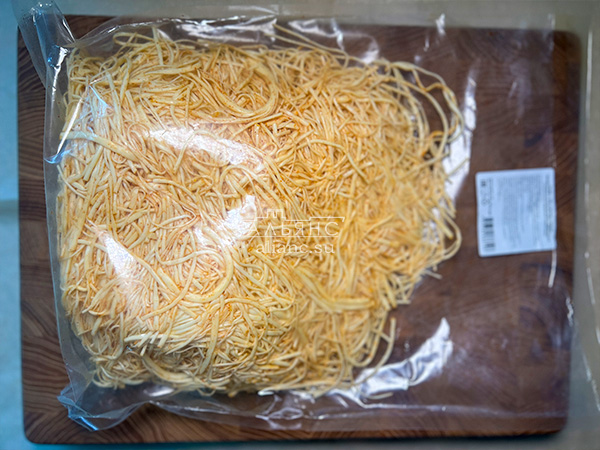 Сырный продукт ФЕРМЕРСКИЙ паутинка с паприкой в Новороссийске